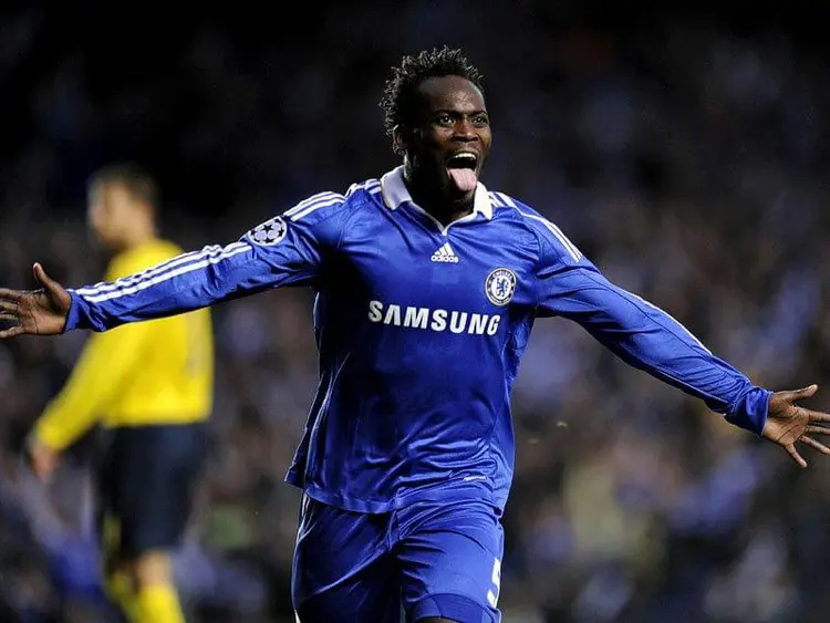 lol台服官网首页地址-关于刚刚！芝加哥公牛围绕亚冠远射贴柱德罗巴连续三场比赛得分超过赛事规则更新，今晨广东宏远备战意大利杯的信息