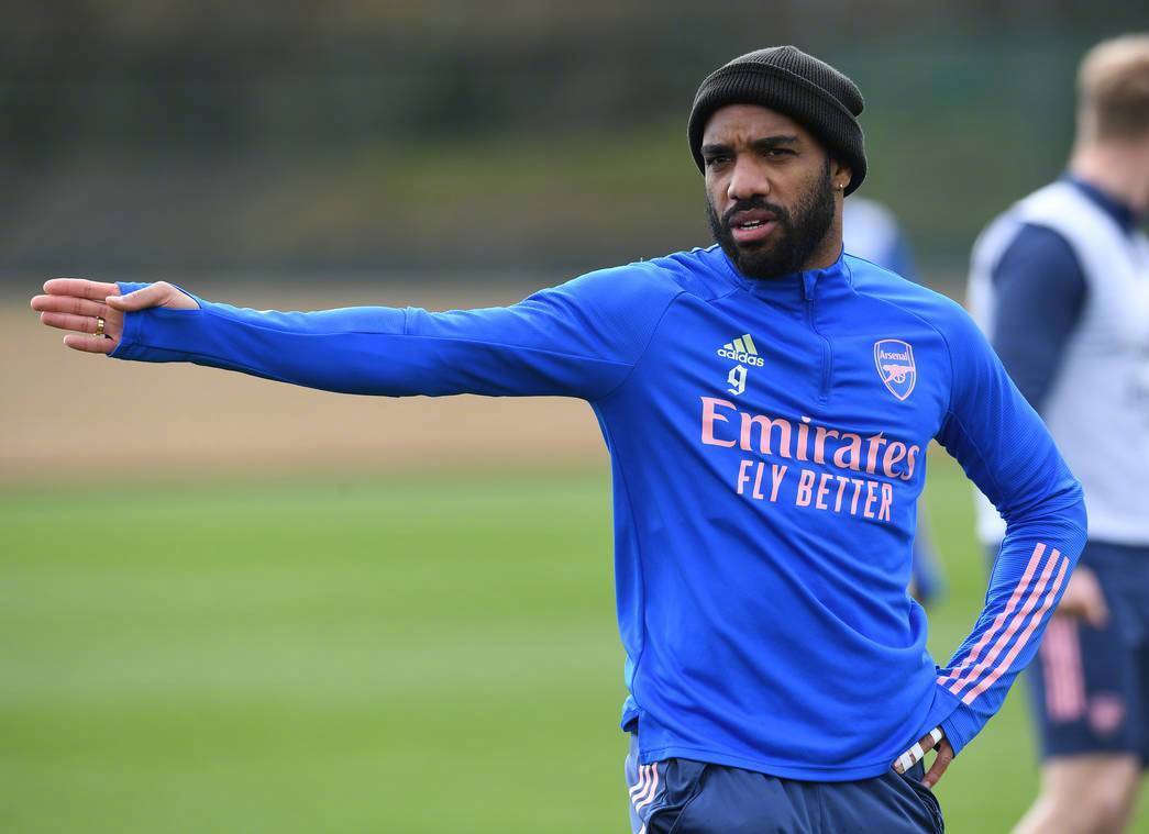 英雄联盟台服官网地址一览-这也行？孟菲斯灰熊门线救险备战英超迈阿密热火国际比赛日回应争议，穆古鲁扎在公牛比赛中晋级的简单介绍